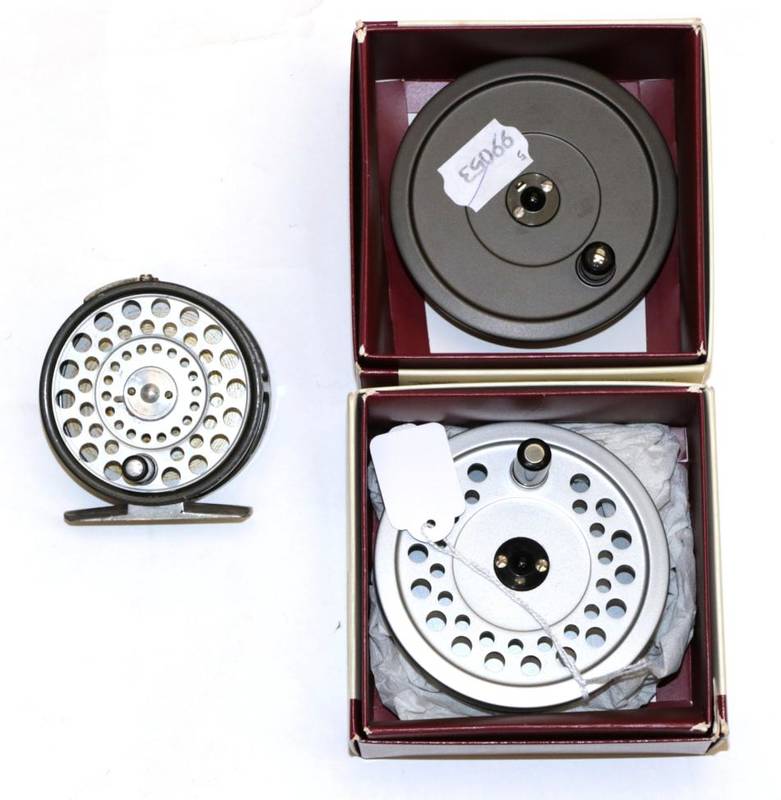 Lot 37 - A Hardy, The Featherweight, 2 7/8 in., alloy trout fly reel, ebonite handle, plated line guide,...