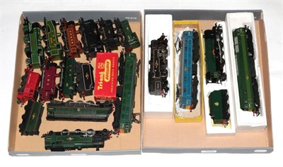 Lot 268 - Various Manufacturers OO Gauge A Collection Of Assorted Unboxed Locomotives including Pandora,...
