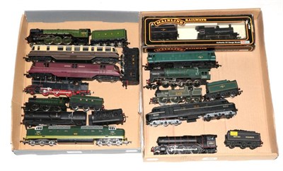 Lot 269 - Various Manufacturers OO Gauge A Collection Of Assorted Unboxed Locomotives including V2 BR...
