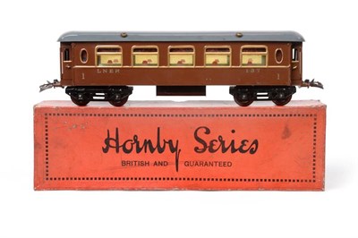 Lot 294 - Hornby Series O Gauge No.2 Saloon Coach LNER with correct company sticker to end (E-G box G)