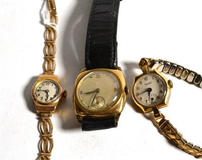 Lot 34 - Two 9 carat gold ladies wristwatches and a gents 9 carat gold wristwatch (3)