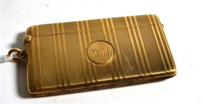 Lot 94 - A 9 carat gold vesta case