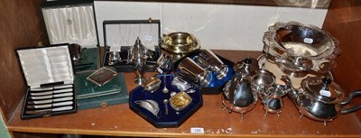 Lot 182 - A group of silver items comprising: a three piece condiment set in a fitted case; pedestal...
