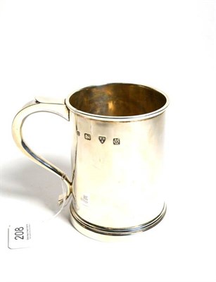 Lot 208 - A Chester silver tankard, inscribed to base