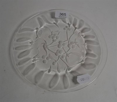 Lot 365 - A Lalique glass plate decorated with mistletoe etched Lalique, France