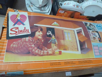 Lot 1067 - A quantity of Sindy toys (boxed)
