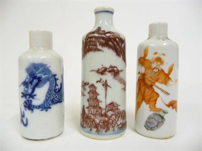 Lot 307 - A Chinese Underglaze Red Porcelain Snuff Bottle, Qing Dynasty (1750-1850), of slightly tapered...