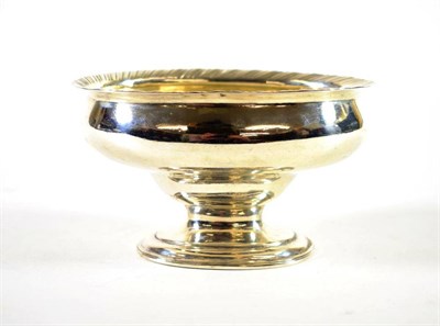 Lot 1587 - A George III Scottish Silver Pedestal Sugar Bowl, makers mark rubbed, Edinburgh 1780, oval with...