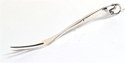 Lot 69 - A Georg Jensen silver pickle fork, import marks for George Stockwell, London 1921, pattern 21