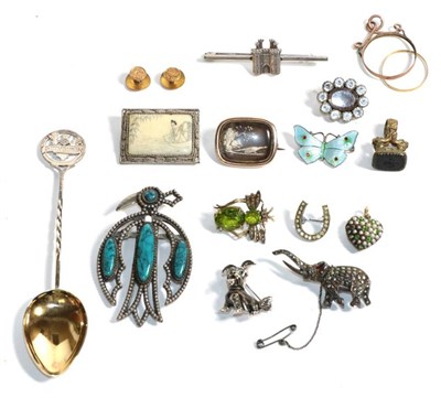 Lot 76 - A small group of Georgian, Victorian and later jewellery including a cased pair of 9 carat gold...