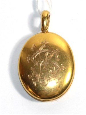 Lot 84 - A pendant/locket, with loop stamped '15CT', length 3.8cm