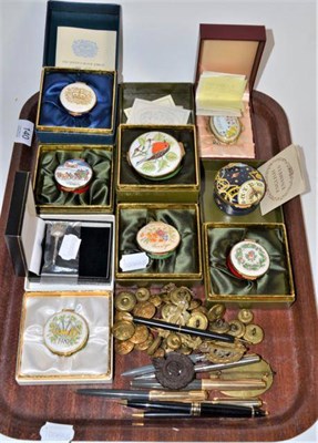 Lot 140 - Assorted collectables to include military buttons and badges; Parker and other pens; enamel...