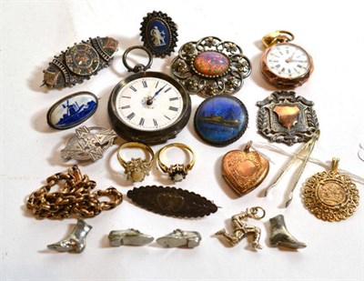 Lot 214 - Miscellaneous jewellery including a heart shaped locket, stamped '9CT'; various rings;...