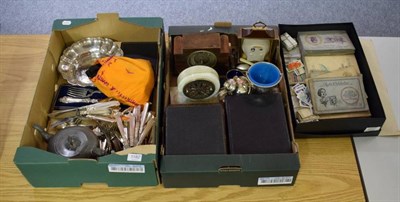 Lot 1182 - A good quantity of plated flatware including cased fish eaters, further plated items, mantel...