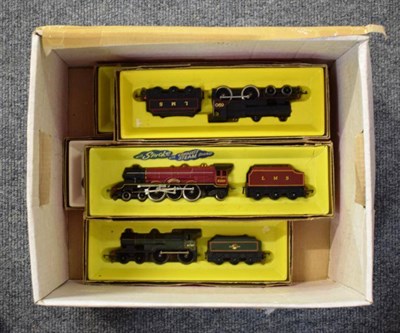 Lot 1203 - Hornby Railways OO Gauge Locomotives R357 A1A Diesel BR D5572, R350 SR Class L1, 4-4-0 BR...