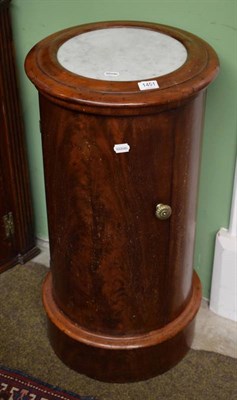 Lot 1451 - A Victorian marble topped circular pot cupboard