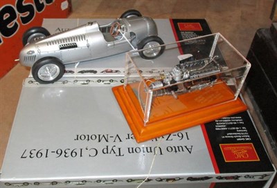 Lot 53 - CMC Auto Union Typ C (1936-1937) 1:18 scale model together with Auto Union Typ C 16-Zylinder...