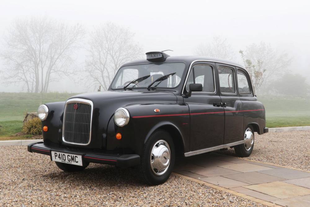 Lot 266 - London Taxi TX1 by Carbodies Registration number: P410 GMC  First Registered: 23-08-1996 Engine...