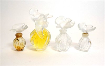 Lot 2278 - Four Nina Ricci L'aire Du Temps Scent Bottles, Designed by Lalique, of graduated size, each frosted