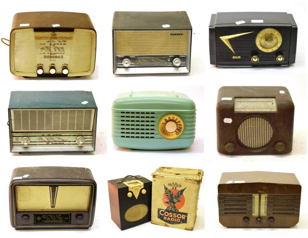 Lot 3078 - Good Cossor P44 Radio still in original box with labels; Philips BA22044; Philips 118 in green...