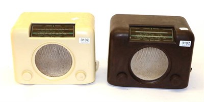 Lot 3107 - A Good And Rare Bush DAC90A Radio in cream bakelite case with gold and green dial; together...