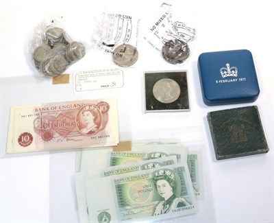 Lot 209 - A group of coins and banknotes including Somerset £1 notes (50) with many consecutive, page...