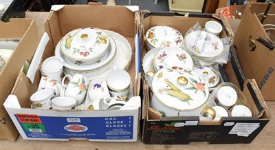 Lot 1236 - A Royal Worcester Evesham pattern part dinner service (in two boxes)