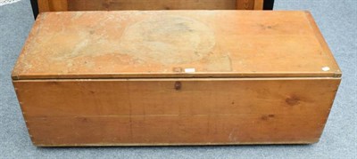 Lot 1337 - A large pine trunk