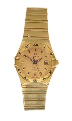 Lot 652 - A Lady's 18ct Gold Automatic Calendar Centre Seconds Wristwatch, signed Omega, Model:...