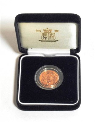 Lot 41 - Elizabeth II (1952-), gold proof Sovereign, 2004, in Royal Mint box and case of issue with...