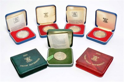 Lot 141 - Elizabeth II (1952-), proof Sovereign and Half Sovereign, both 1980, in Royal Mint cases of...
