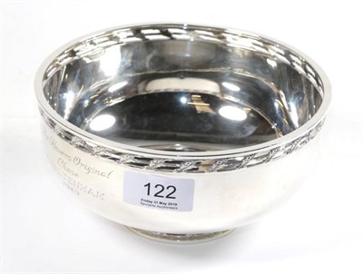 Lot 122 - A presentation silver bowl, A E Jones, Birmingham 1989, with foliate pierced rim and foot,...