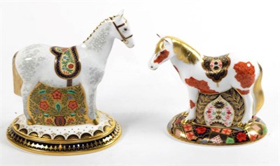 Lot 176 - A Royal Crown Derby Imari ''Show Pony'' paperweight, limited edition 175/450, signed by Jane James