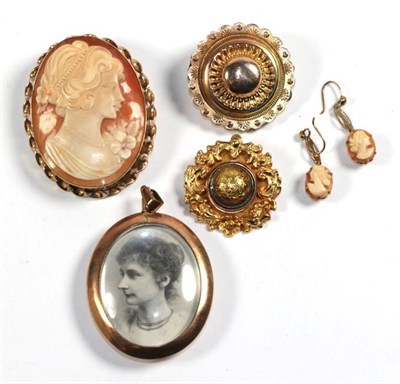 Lot 301 - A 9 carat gold cameo brooch/pendant, measures 4.7cm by 3.7cm; a pair of 9 carat gold cameo...