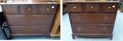 Lot 1142 - A pair of modern chests of drawers