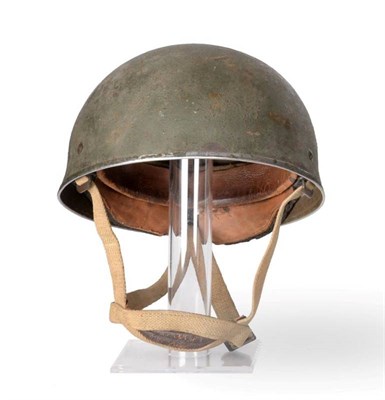 Lot 193 - A Second World War British Airborne Paratrooper's Mk.2 Helmet, with black textured paint to the...