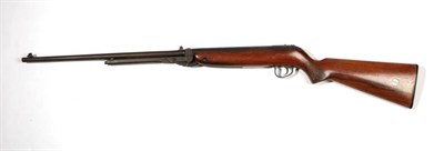 Lot 365 - PURCHASER MUST BE 18 YEARS OF AGE OR OVER A Webley Mark 3 .22 Calibre Air Rifle, number 24173, push