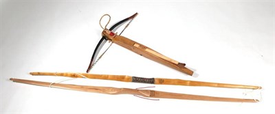 Lot 416 - A Scratch Built Oak Crossbow, the leather bound laminated wood limb with a span of 64.5cm, with...