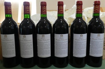 Lot 2018 - Château Mouton Rothschild 1989 Pauillac 12 bottles owc 19.5/20 Jancis Robinson