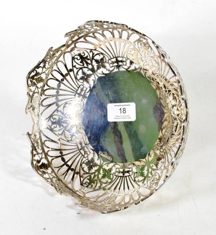 Lot 18 - A pierced silver pedestal bowl, Viners Ltd, Sheffield 1967, with shaped rim, 21.5cm diameter,...