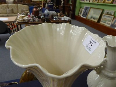 Lot 125 - A Belleek trumpet shaped centrepiece vase