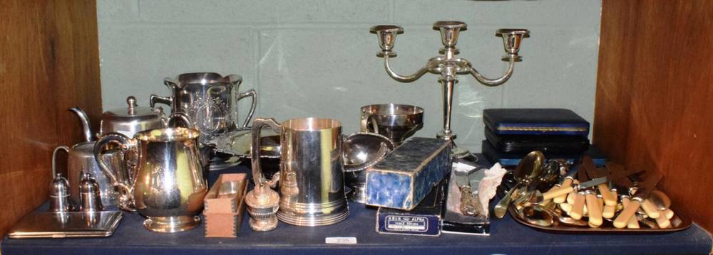 Lot 235 - A quantity of plated wares