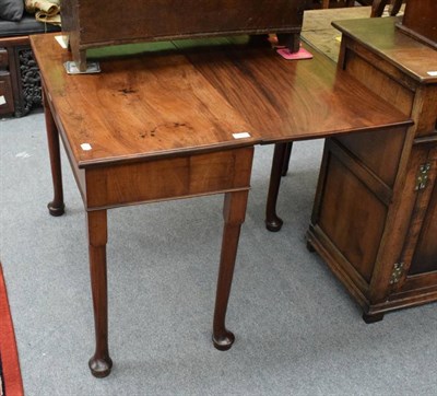 Lot 1223 - A 19th century mahogany drop-leaf occasional table