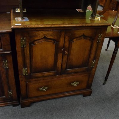 Lot 1227 - Oak television cabinet, possibly Titchmarsh & Goodwin