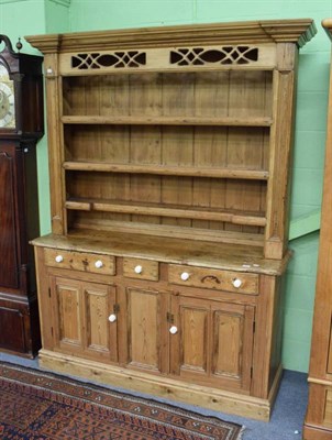 Lot 1295 - A Victorian pine dresser and rack
