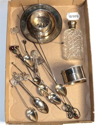 Lot 67 - Set of seven Thai silver teaspoons, souvenir silver drakes dish, two silver napkin rings,...