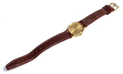 Lot 93 - A Seiko 9 carat lady's wristwatch