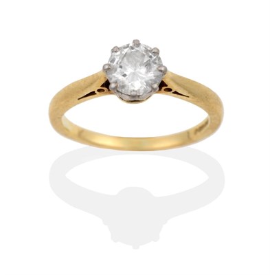 Lot 139 - An 18 Carat Gold Diamond Solitaire Ring, the round brilliant cut diamond in a white claw...