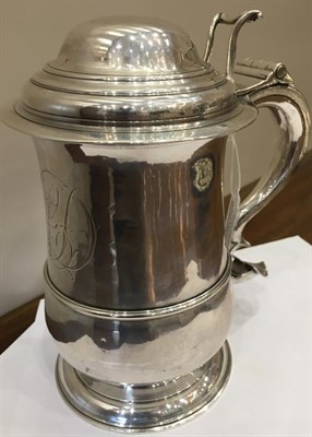 Lot 171 - A George III Provincial Silver Tankard, John Langlands, Newcastle 1774, with reeded girdle and...