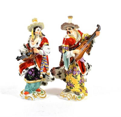 Lot 551 - A Pair of Meissen Porcelain Figures of Malabar Musicians, 20th century, after the models by F E...